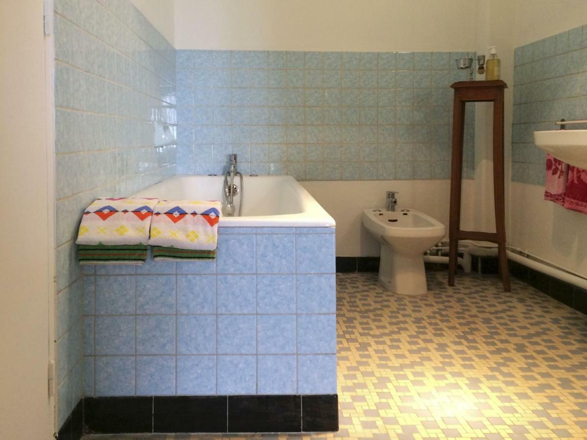 Retro Arty House Villa Mesnay ภายนอก รูปภาพ