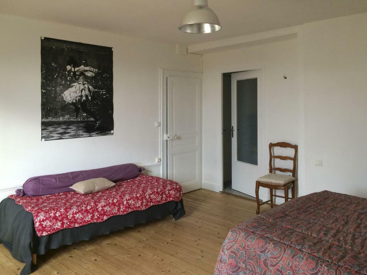 Retro Arty House Villa Mesnay ภายนอก รูปภาพ